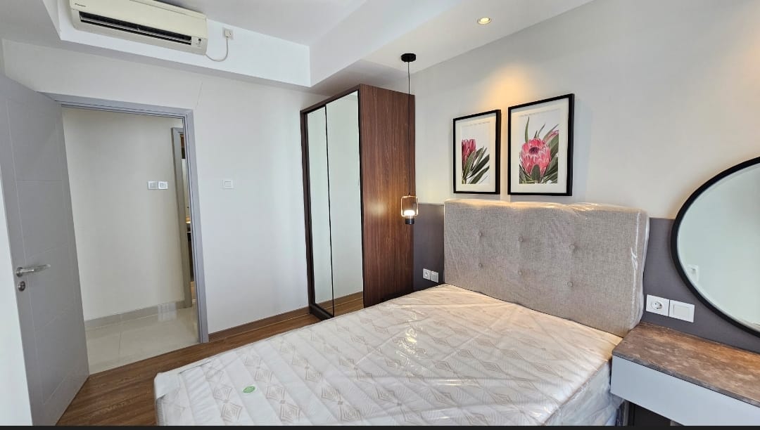 Dijual Apartemen Baru 2 BR Full Furniish Murah Strategis Grand Sungkono Lagoon Surabaya Barat - Thumbnail 2