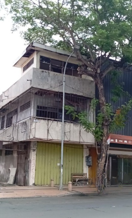 Dijual/Disewakan Ruko Komersial Strategis di Kawasan Gemblongan Surabaya Pusat - Image 1
