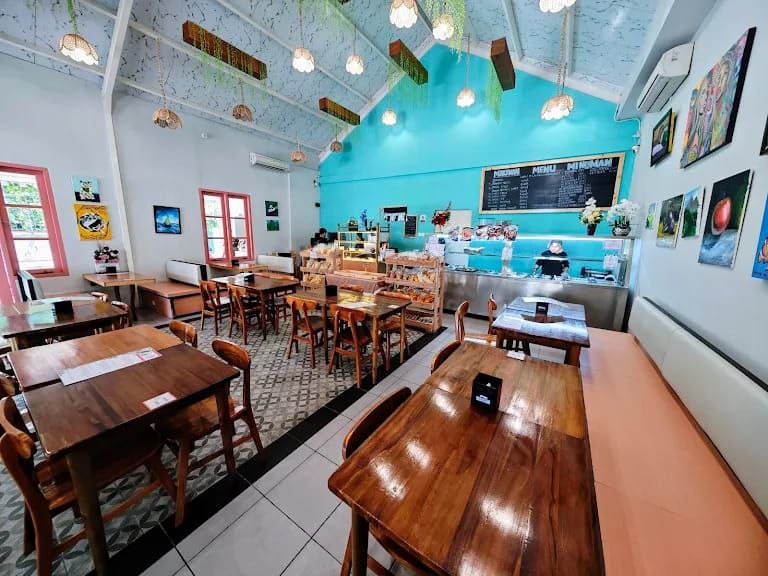 Dijual Oper Kontrak ex Cafe di Raya Telaga Utama Deretan Superindo Citraland Surabaya Barat - Thumbnail 3