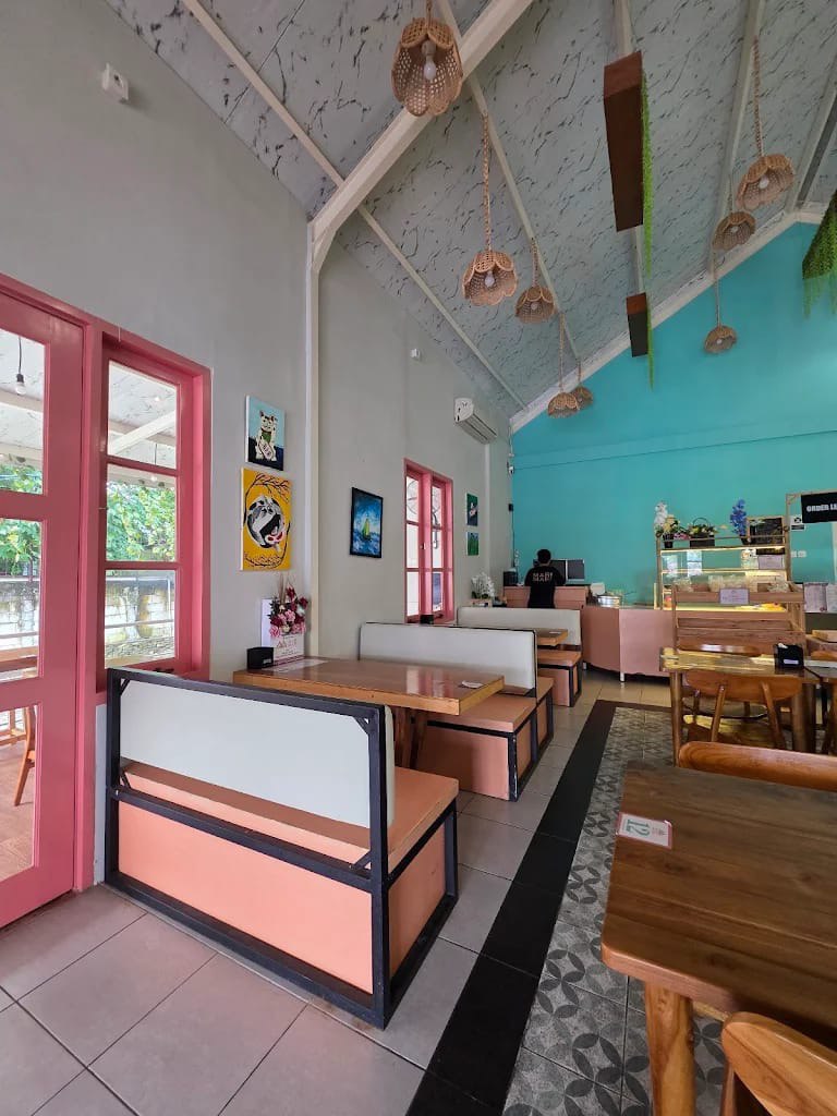 Disewakan Eks Cafe Komersial Premium di Raya Telaga Utama Citraland Surabaya Barat - Thumbnail 7