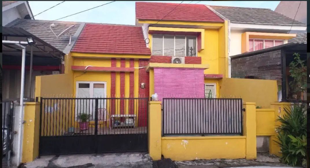 Dijual Rumah Minimalis dan Strategis di Grand Semanggi Residence Surabaya Timur - Image 1