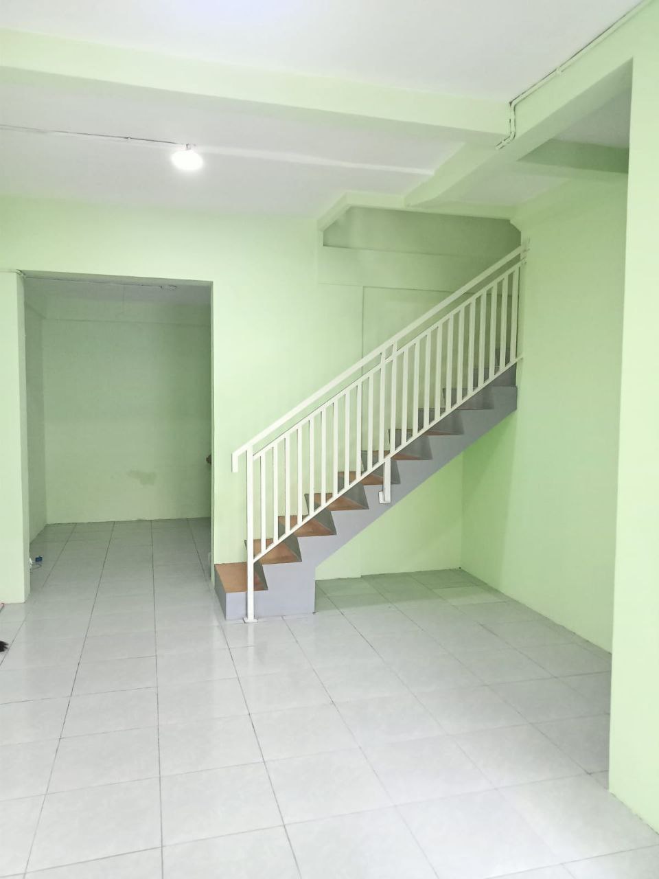 Dijual Rumah 2 Lantai Lokasi Strategis di Candi Lontar Surabaya Barat - Thumbnail 3
