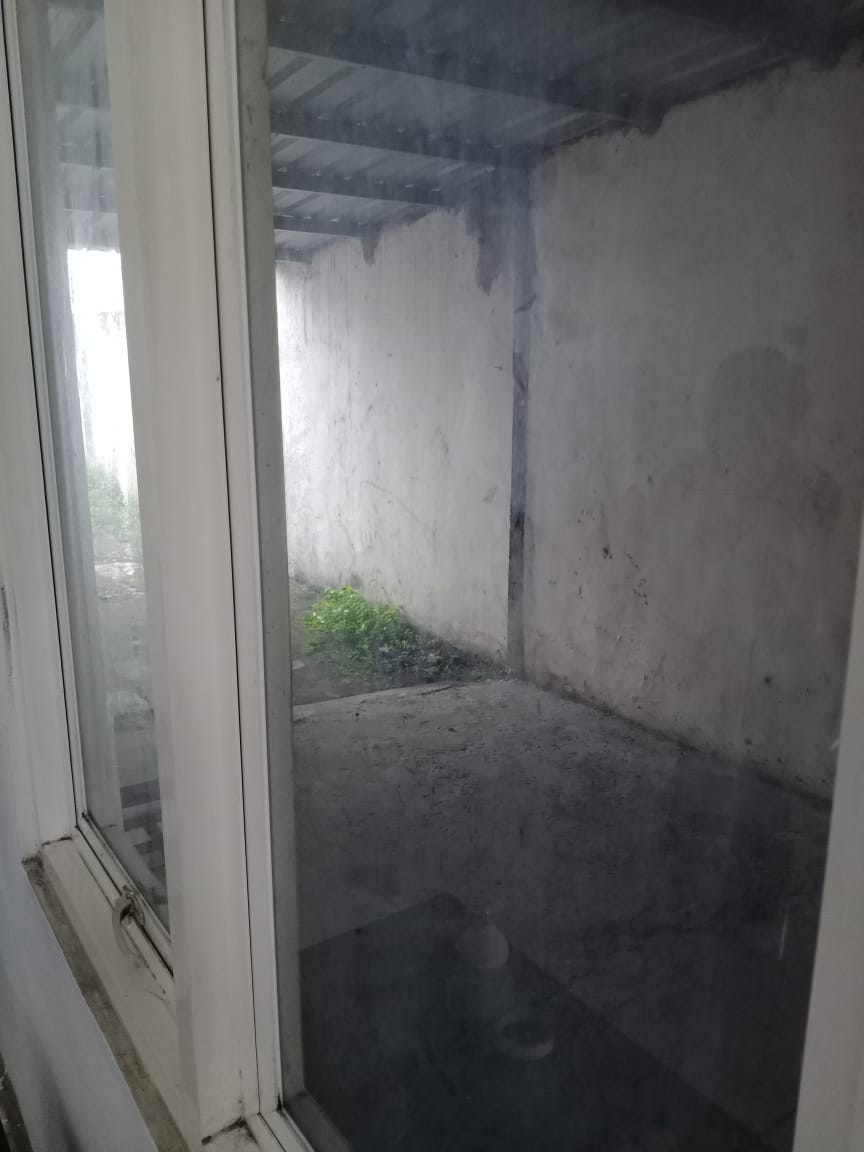 Dijual Rumah Luas Strategis Siap Huni di Surabaya Barat - Thumbnail 7