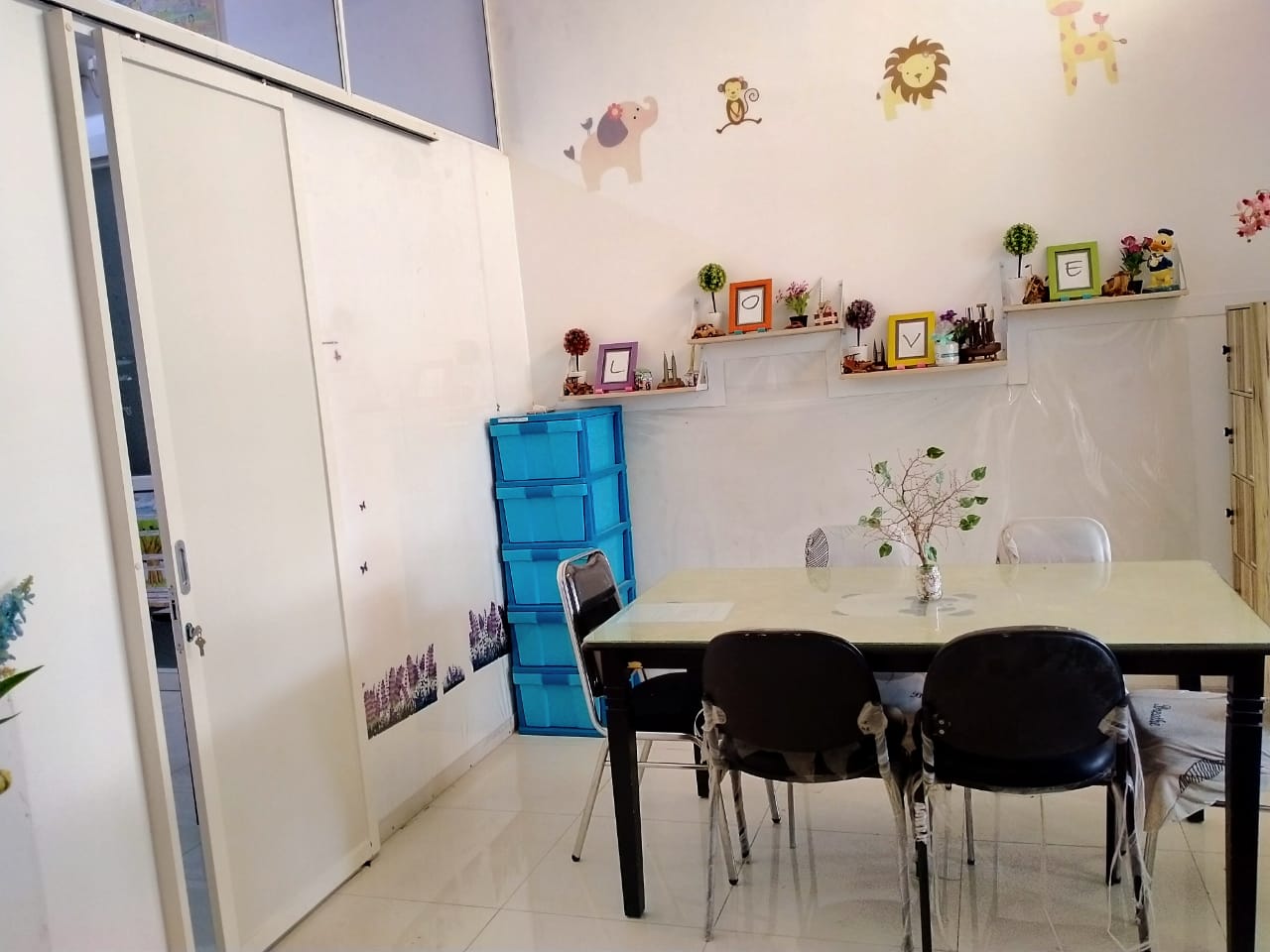 Dijual / Disewakan Rumah Nirwana Eksekutif Surabaya Timur - Thumbnail 2