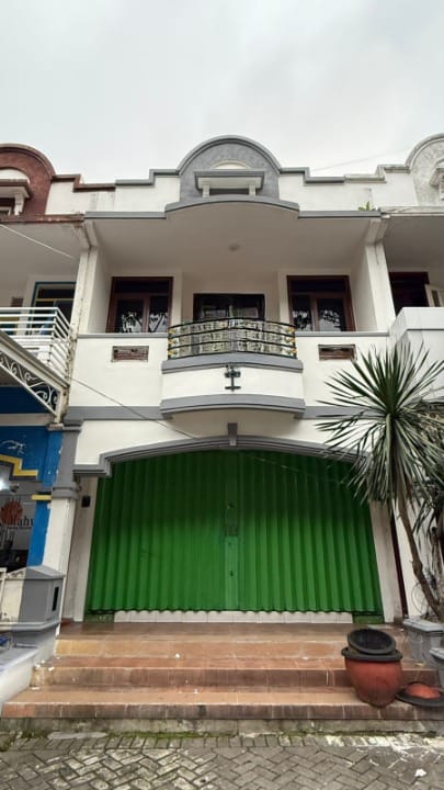 Jual Ruko 2 Lantai Permata Jingga Lokasi Komersial Strategis Malang - Image 1