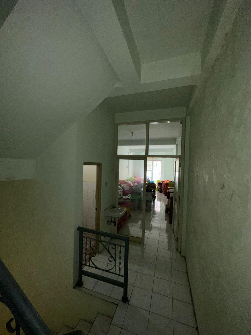 Dijual Ruko Jl. Kedungdoro Surabaya – Lokasi Bisnis Aktif dan Ramai Lalu Lintas - Thumbnail 6