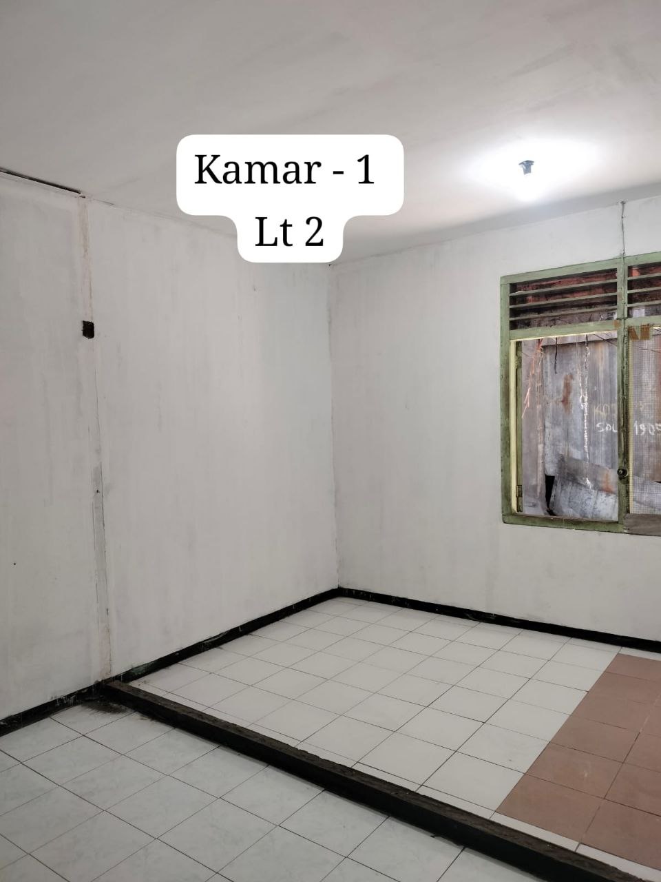Dijual/Disewakan Ruko 3 Lantai Lokasi Strategis di Nol Jalan di Blauran Surabaya Pusat - Thumbnail 4