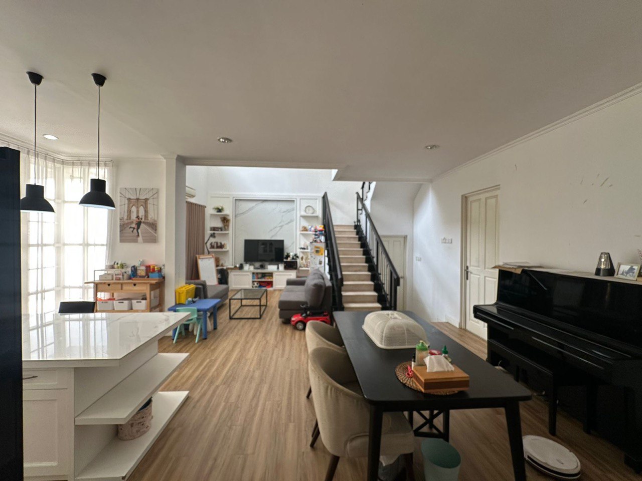 Dijual Rumah Terawat di Vila Bukit Regensi Pakuwon Indah Surabaya Barat - Thumbnail 3