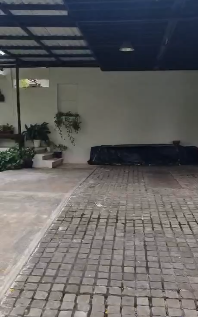 Dijual Rumah Mewah di Perumahan Isen Surabaya Barat - Thumbnail 2