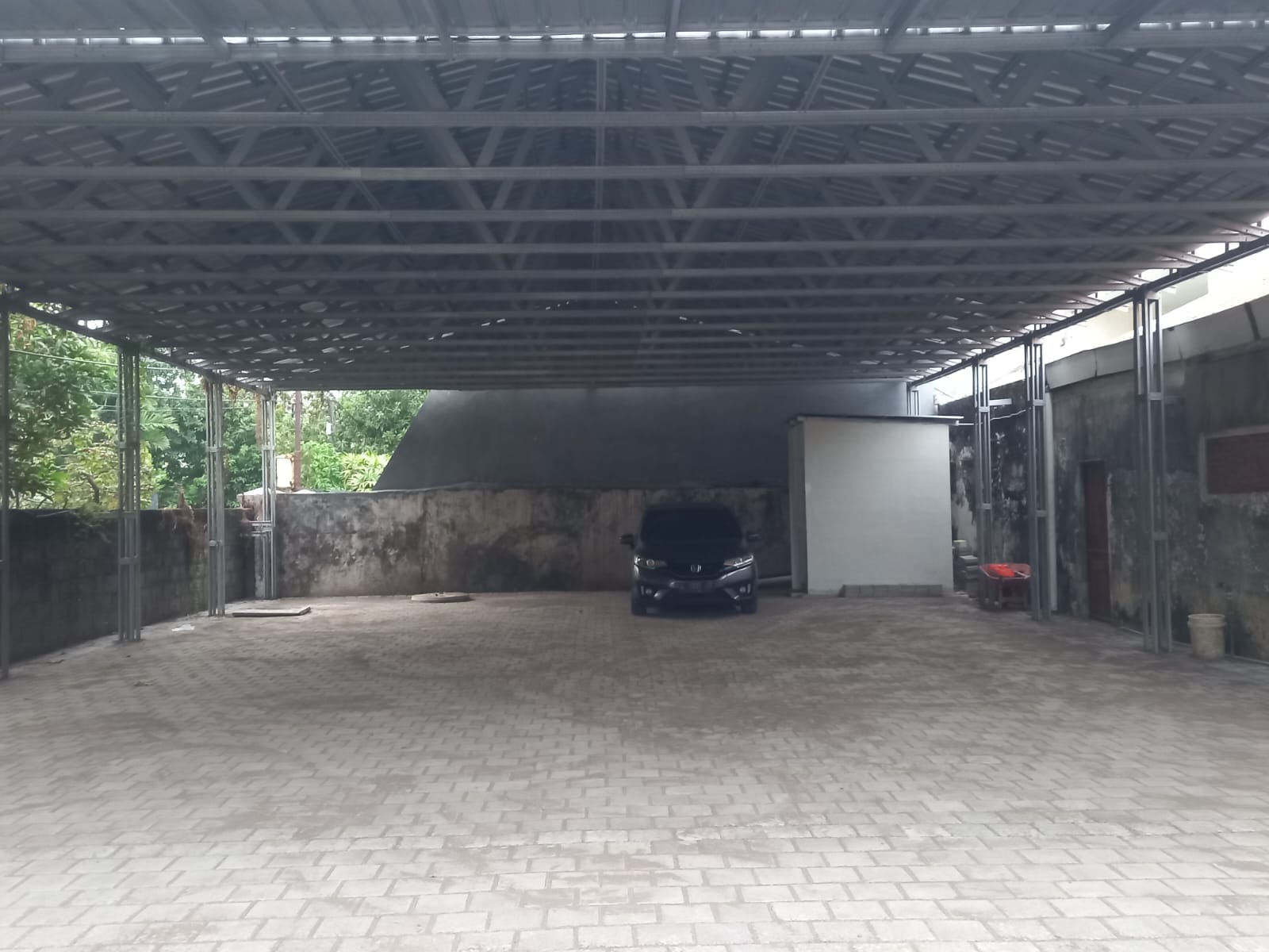 Disewakan Tempat Usaha Lokasi Strategis Surabaya Selatan - Image 1