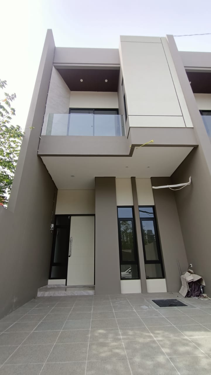 Dijual Rumah Siap Huni Lokasi Strategis Surabaya Timur - Image 1