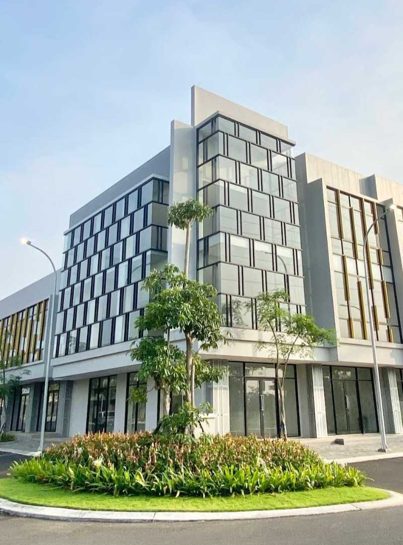 Dijual Ruko Modern Strategis di North Avenue Shophouses New Phase Citraland The Greenlake Surabaya Barat - Thumbnail 3