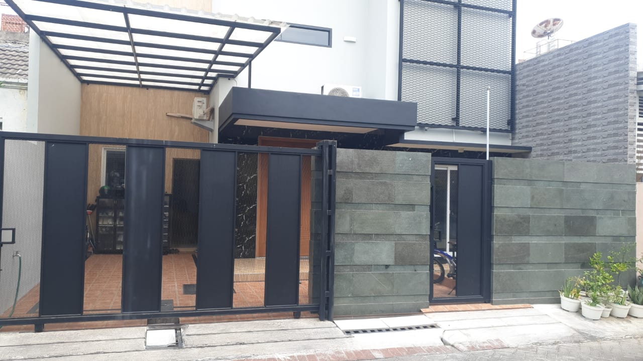Dijual Rumah Modern Minimalis di Simpang Darmo Permai Selatan Surabaya Barat - Image 1