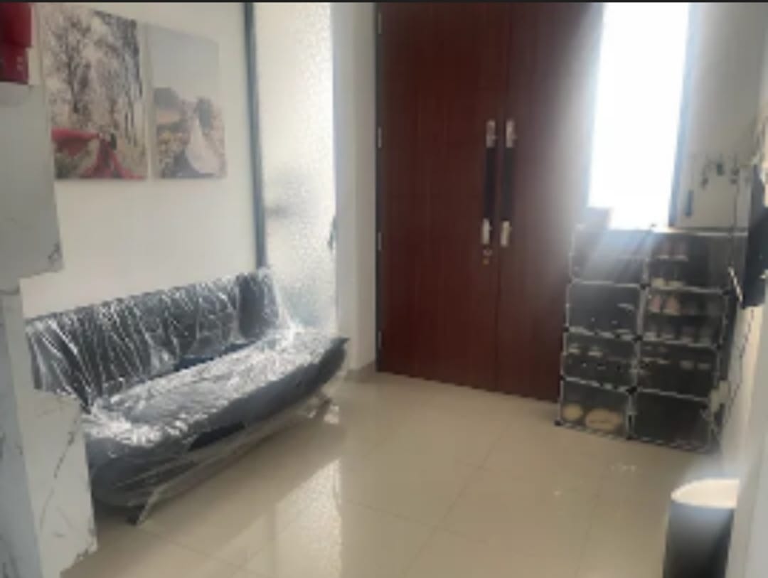 Jual Rumah 2 Lantai Semi Furnish Murah Strategis Tenggilis Mejoyo Selatan Surabaya - Thumbnail 2