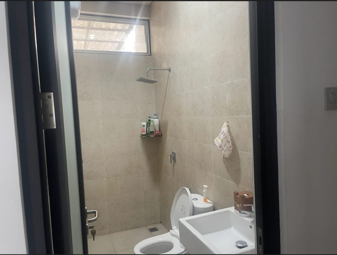 Jual Rumah Semi Furnish 2 Lantai Murah Strategis Tenggilis Mejoyo Selatan Surabaya Selatan - Thumbnail 4
