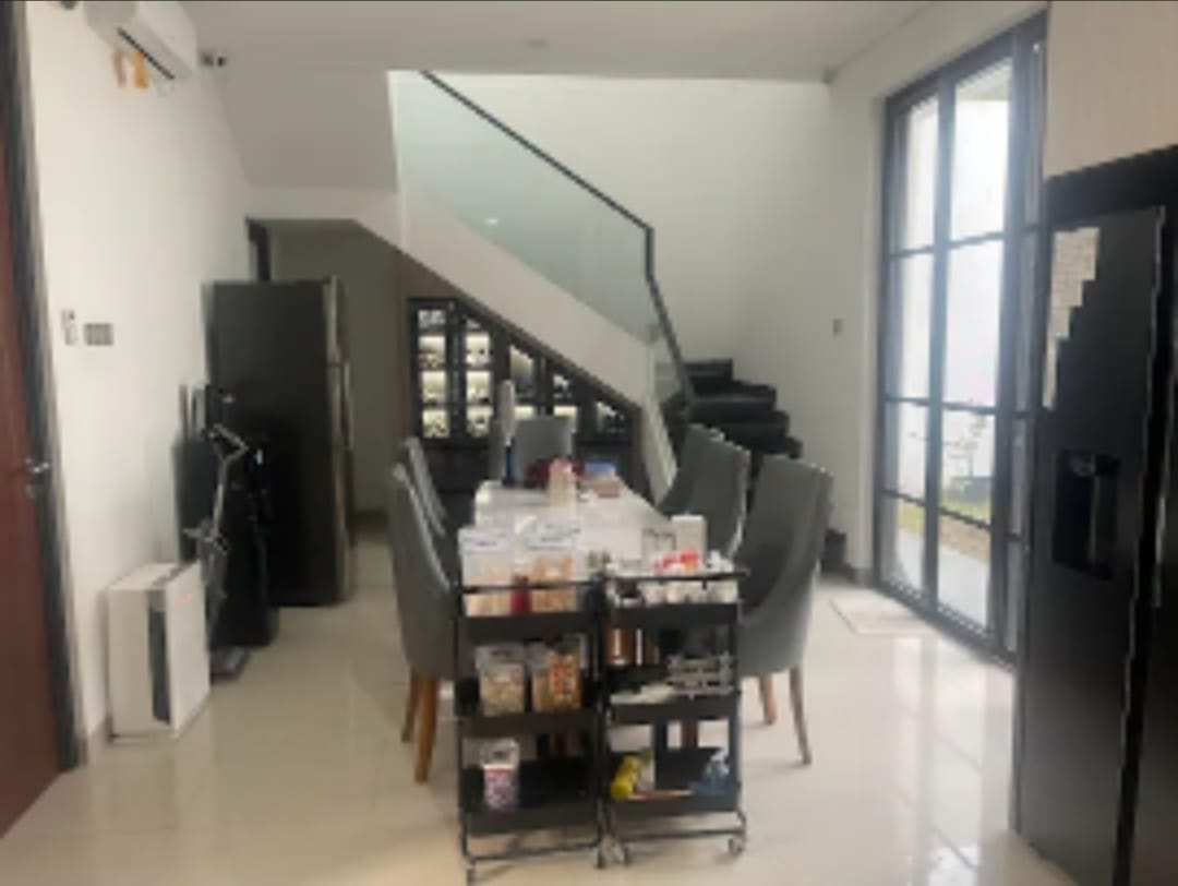 Jual Rumah Semi Furnish 2 Lantai Murah Strategis Tenggilis Mejoyo Selatan Surabaya Selatan - Thumbnail 7