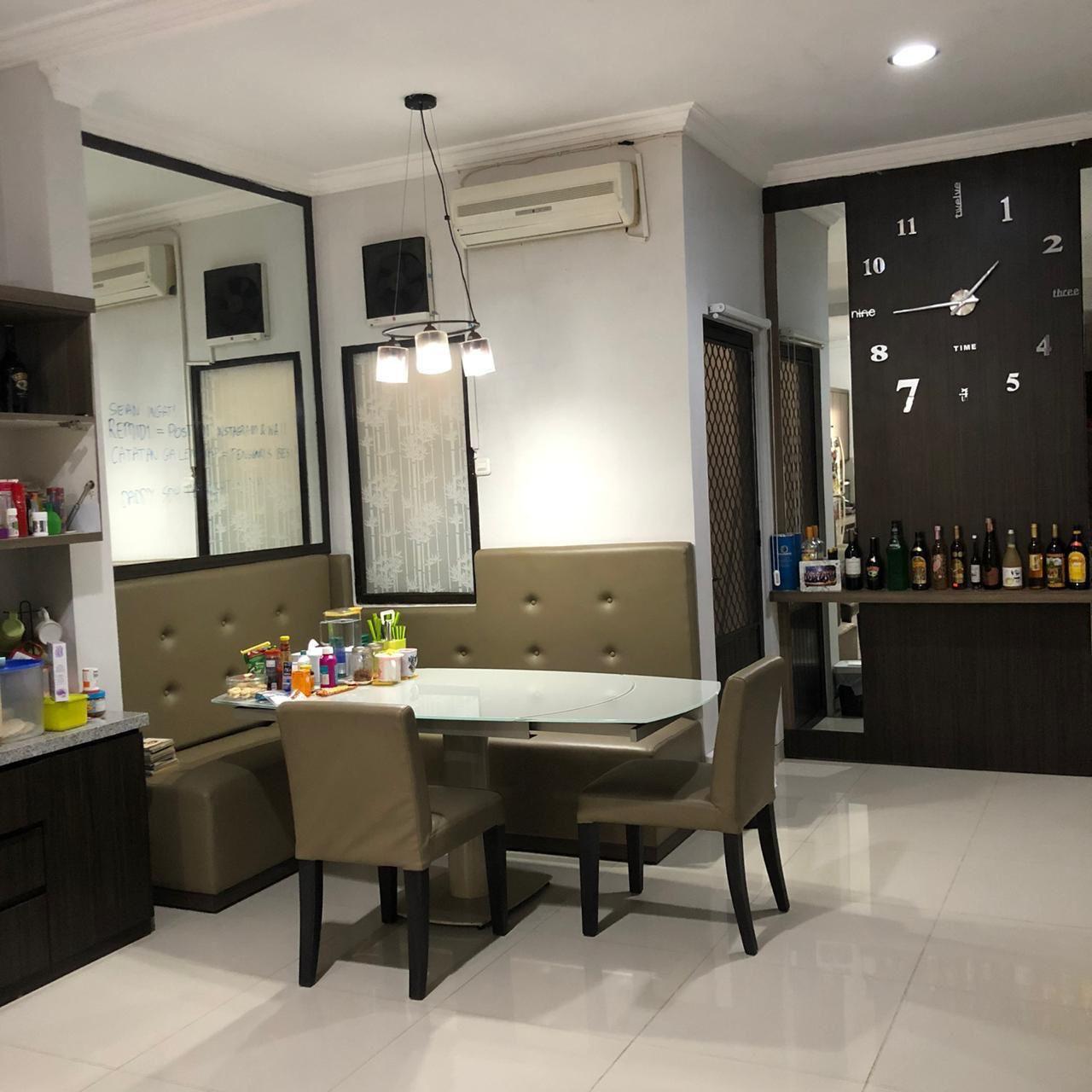 Jual Murah Rumah 2 Lantai Semi Furnish Alam Hijau Citraland Surabaya - Thumbnail 4