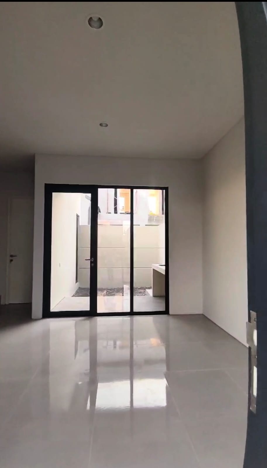 Jual/Sewa Rumah Baru 2 Lantai Opra City Gresik - Thumbnail 4
