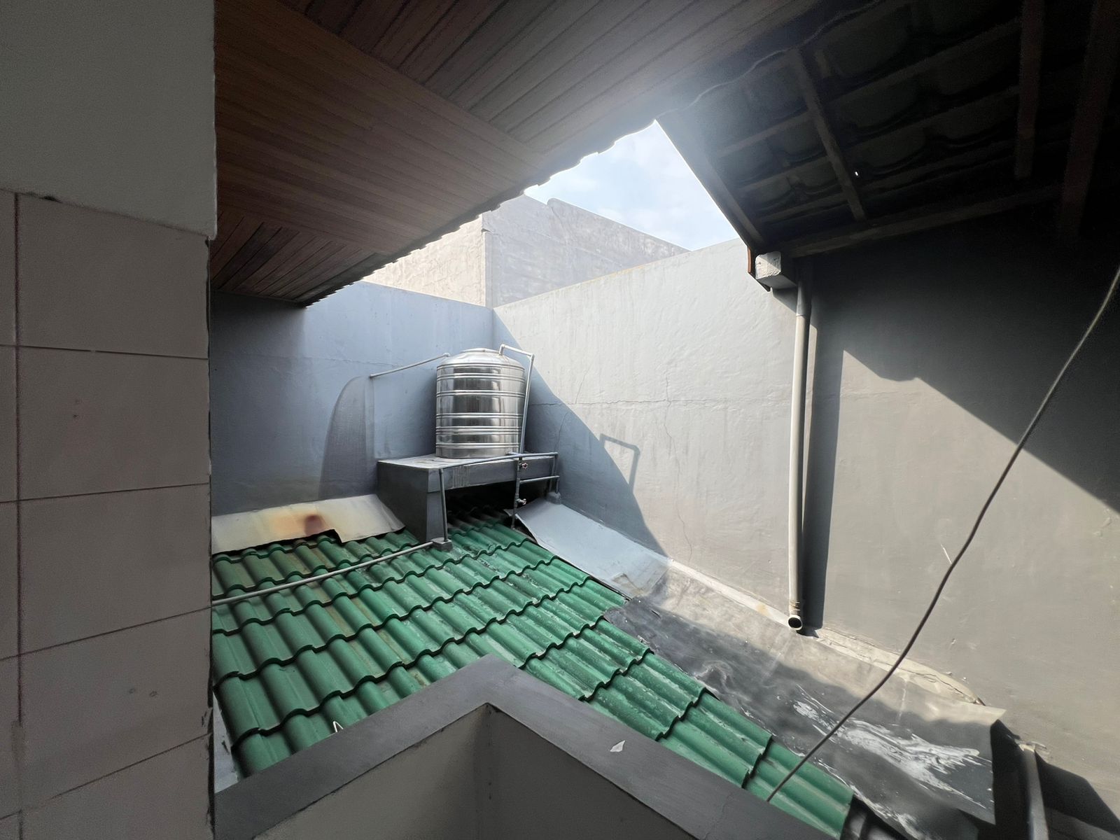 Jual Rumah Full Furnish Bagus Dukuh Kupang Surabaya Barat - Thumbnail 3
