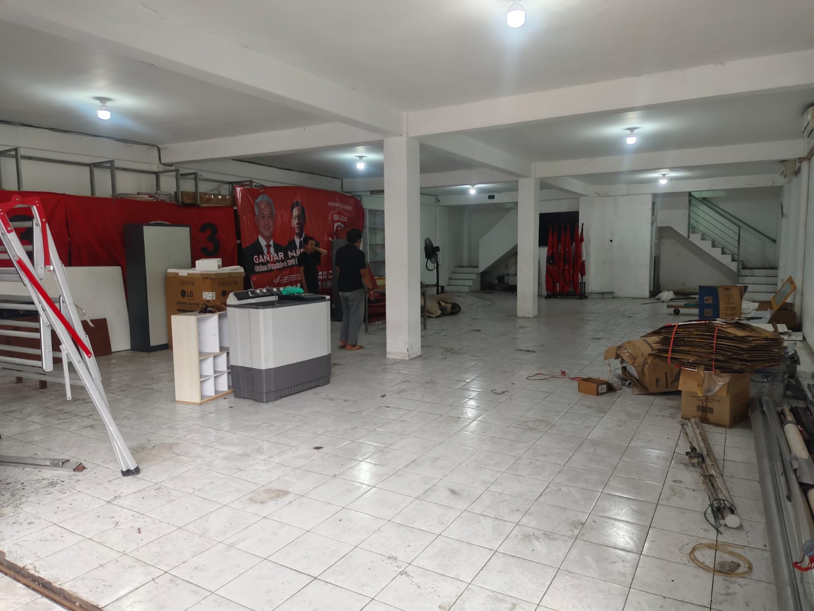 Disewakan Ruko 3,5 Lantai Murah Strategis Raya Kenjeran Surabaya Timur - Thumbnail 3