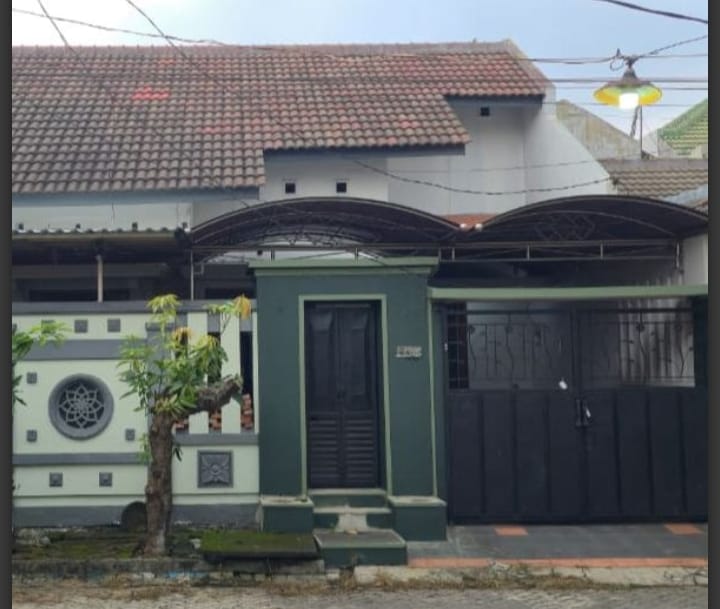 Dijual Rumah Lokasi Strategis di Puri Indah Sidoarjo - Image 1