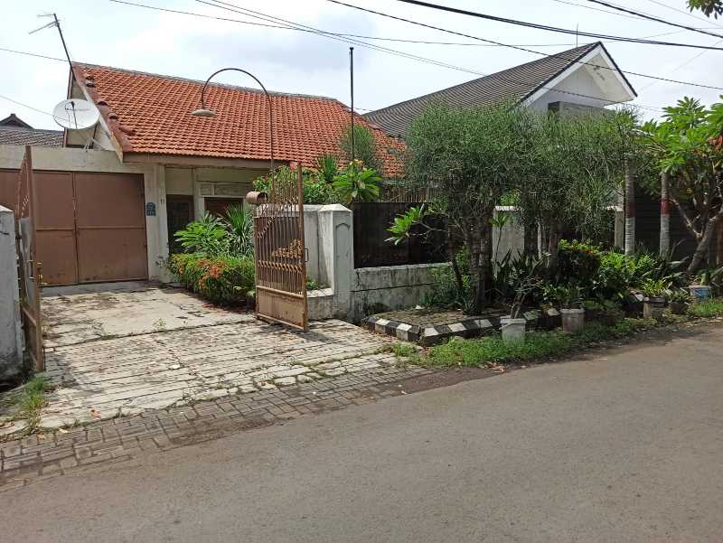 Dijual Rumah + Kantor Lokasi Strategis Surabaya Timur - Image 1