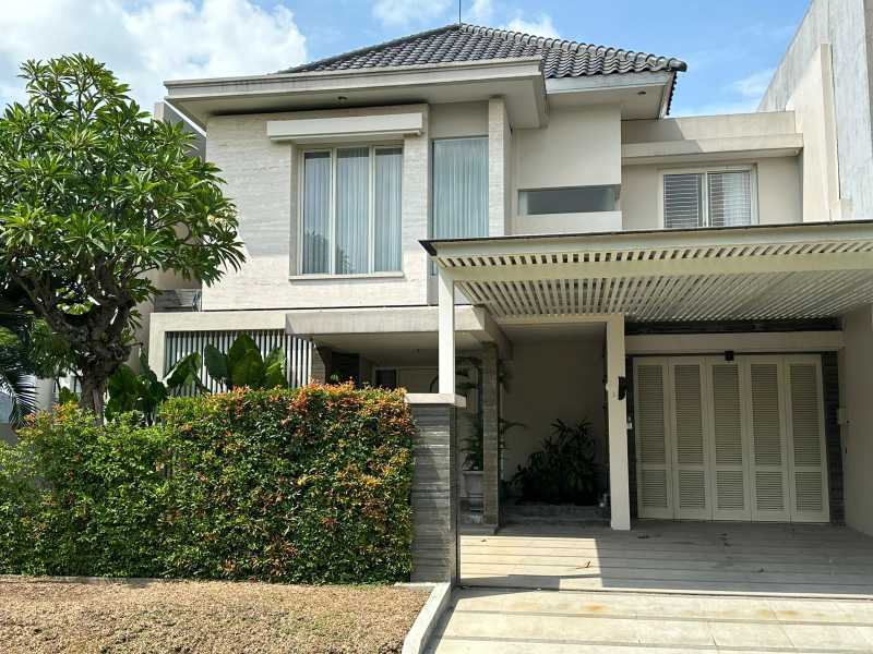 Disewakan Rumah Bukit Telaga Golf Citraland Surabaya Barat - Image 1