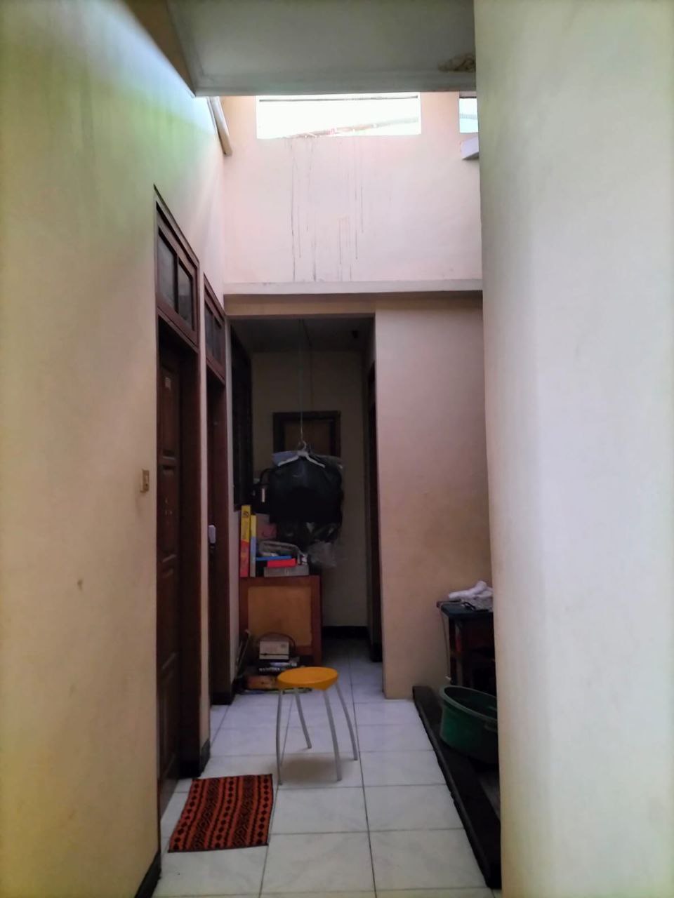 Dijual Rumah Lokasi Strategis di Wilayah Nginden Kota Surabaya Timur - Thumbnail 4