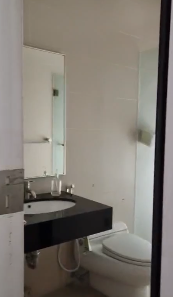 Dijual Rumah Mewah di Perumahan Isen Surabaya Barat - Thumbnail 9