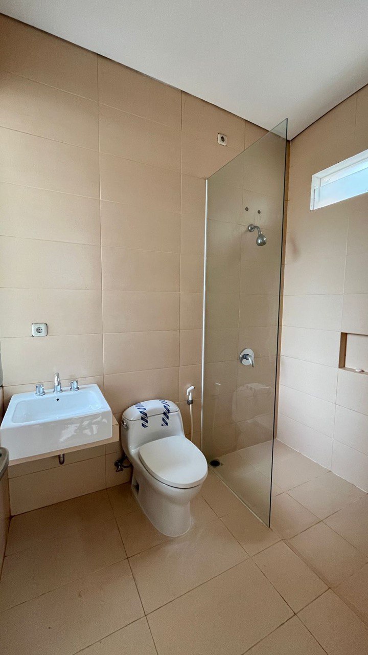 Dijual Rumah di Citraland Greenlake Wiyung Surabaya Barat - Thumbnail 6