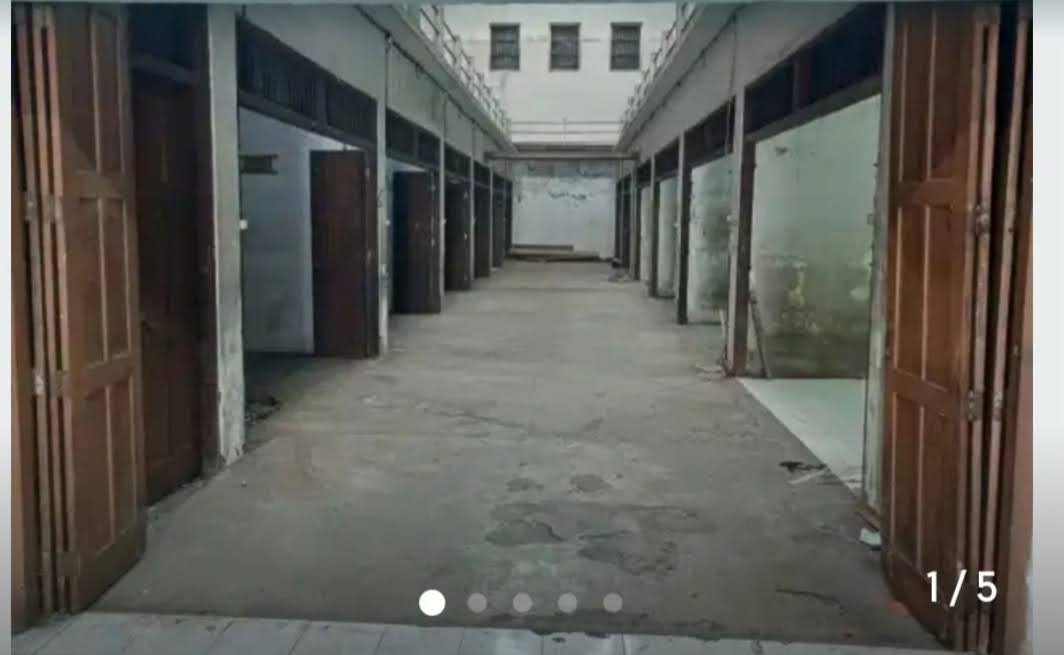 Disewakan Ruko Luas Lokasi Strategis di Bongkaran Surabaya Utara - Image 1