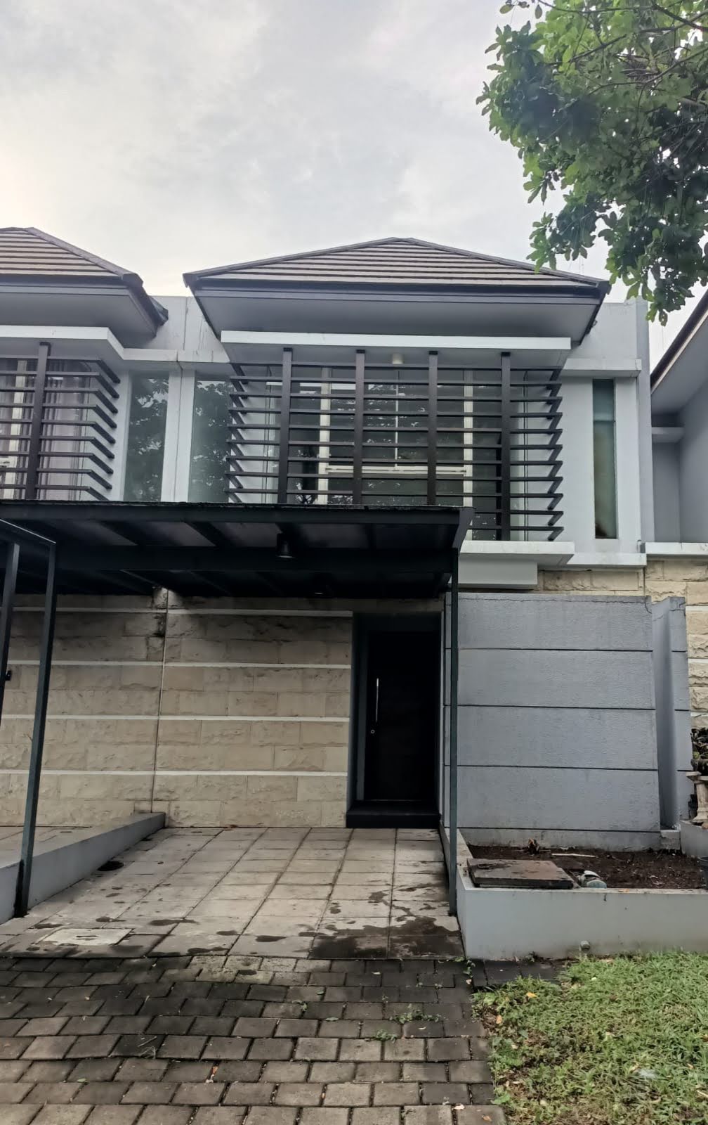 Dijual Murah Rumah Minimalis Baru Gress Siap Huni di Graha Natura Surabaya Barat - Image 1