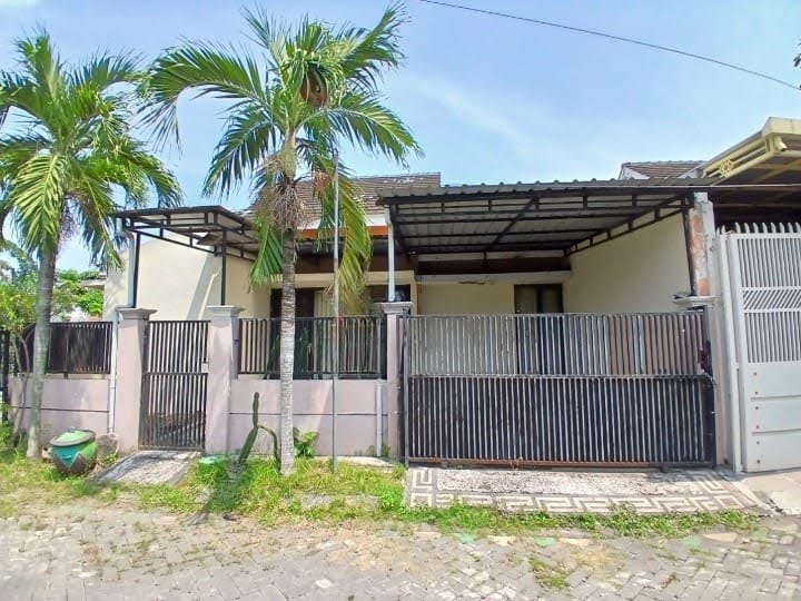 Dijual Rumah 1 Lantai di Dreaming Land Surabaya Barat - Image 1