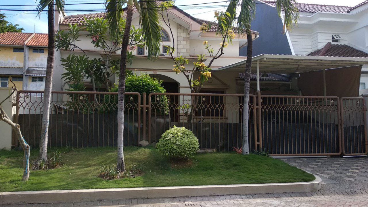 Dijual Rumah Premium di Galaxy Bumi Permai Araya 1 Surabaya Timur - Image 1