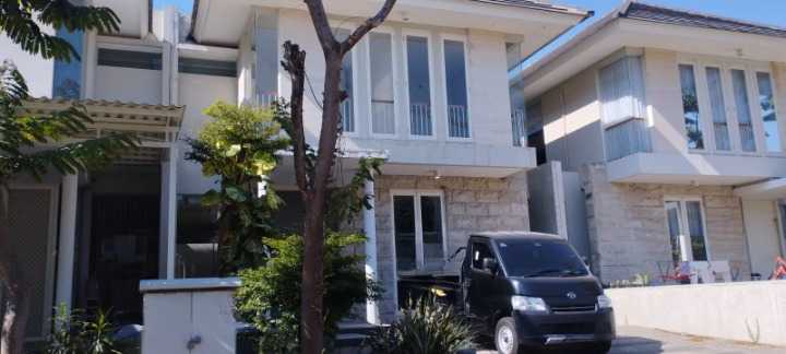 Dijual/Disewakan Rumah Greenlake Bagus Nyaman Citraland Surabaya Barat - Image 1