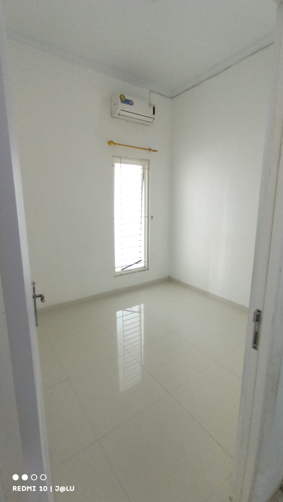 Dijual Rumah SHM Siap Huni di Wisata Semanggi Surabaya Timur - Thumbnail 4