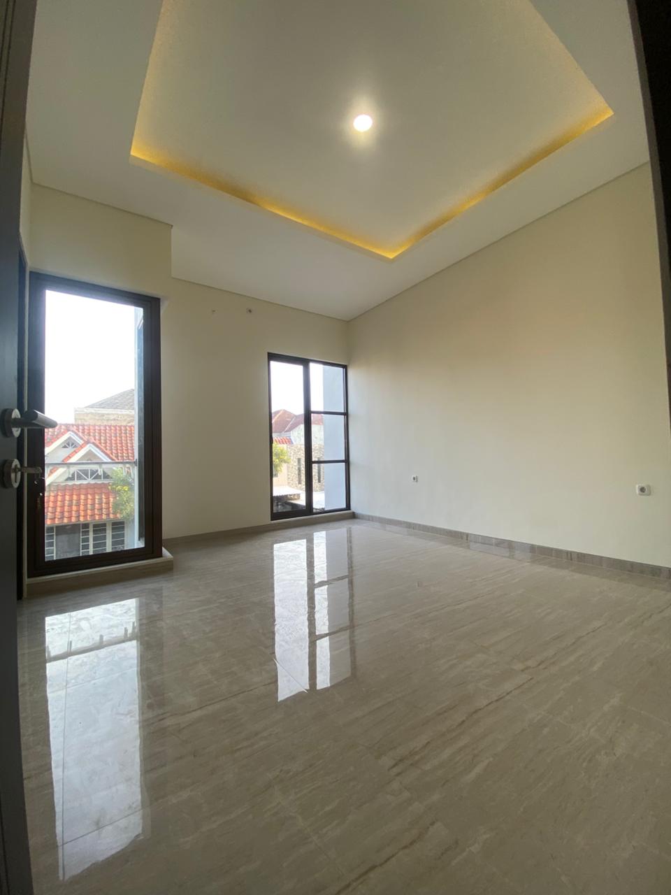 Dijual Rumah Baru Minimalis Dekat Gwalk Pakuwon Citraland Utama Surabaya Barat - Thumbnail 4