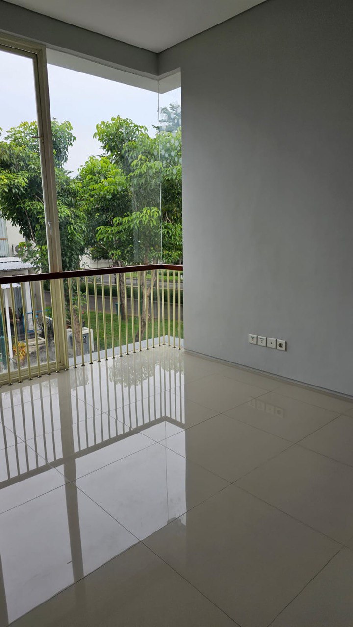 Dijual Rumah Taman Puspa Raya CitraLand Utama Surabaya Barat - Image 1