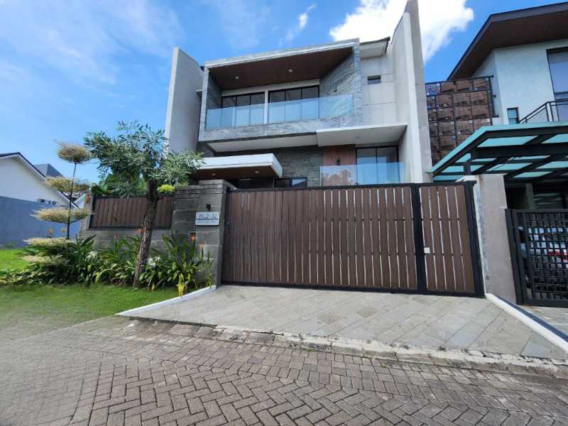 Dijual Rumah Baru SMART Home Teknologi Woodland Citraland Surabaya Barat - Image 1
