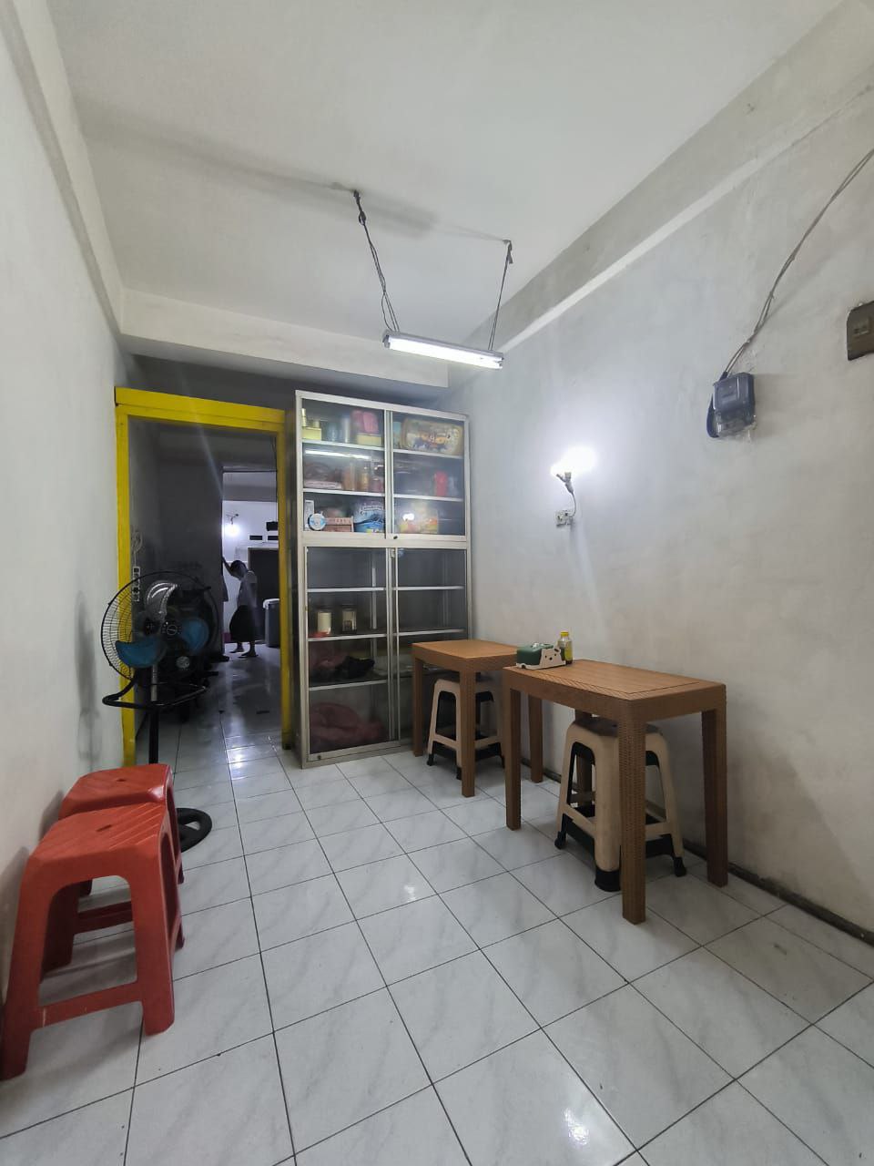 Dijual Ruko 3 Lantai Strategis di Jalan Kapasan Surabaya Utara - Thumbnail 2