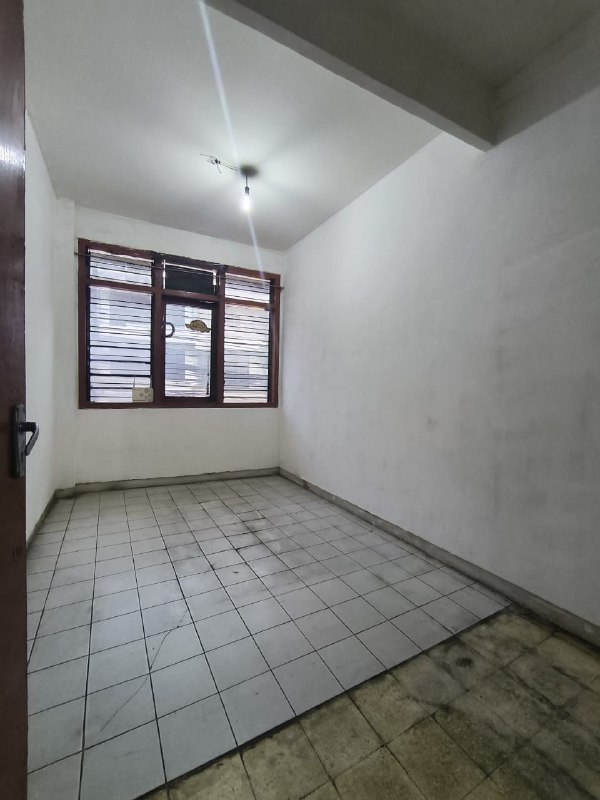 Dijual Ruko 3 Lantai Strategis di Jalan Kapasan Surabaya Utara - Thumbnail 6