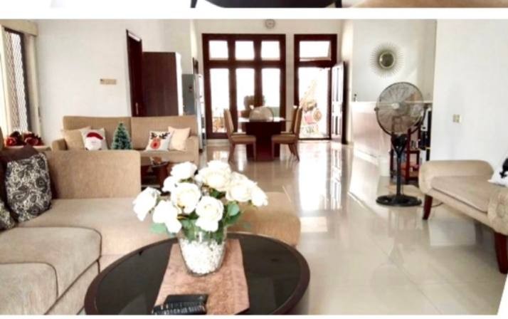 Dijual Rumah Strategis Hadap Selatan Lokasi di Wilayah Surabaya Timur - Image 1