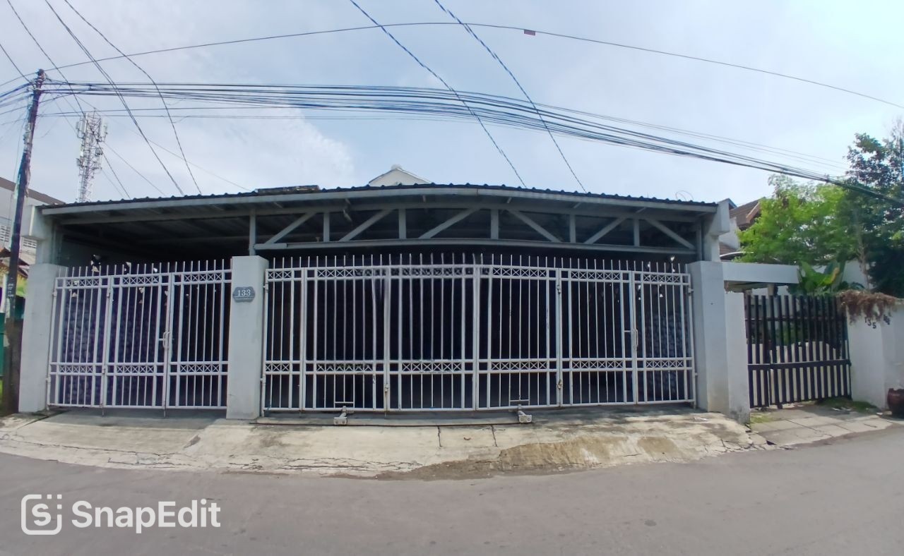 Dijual Rumah Bagus Terawat di Pacar Kembang Surabaya Pusat - Image 1