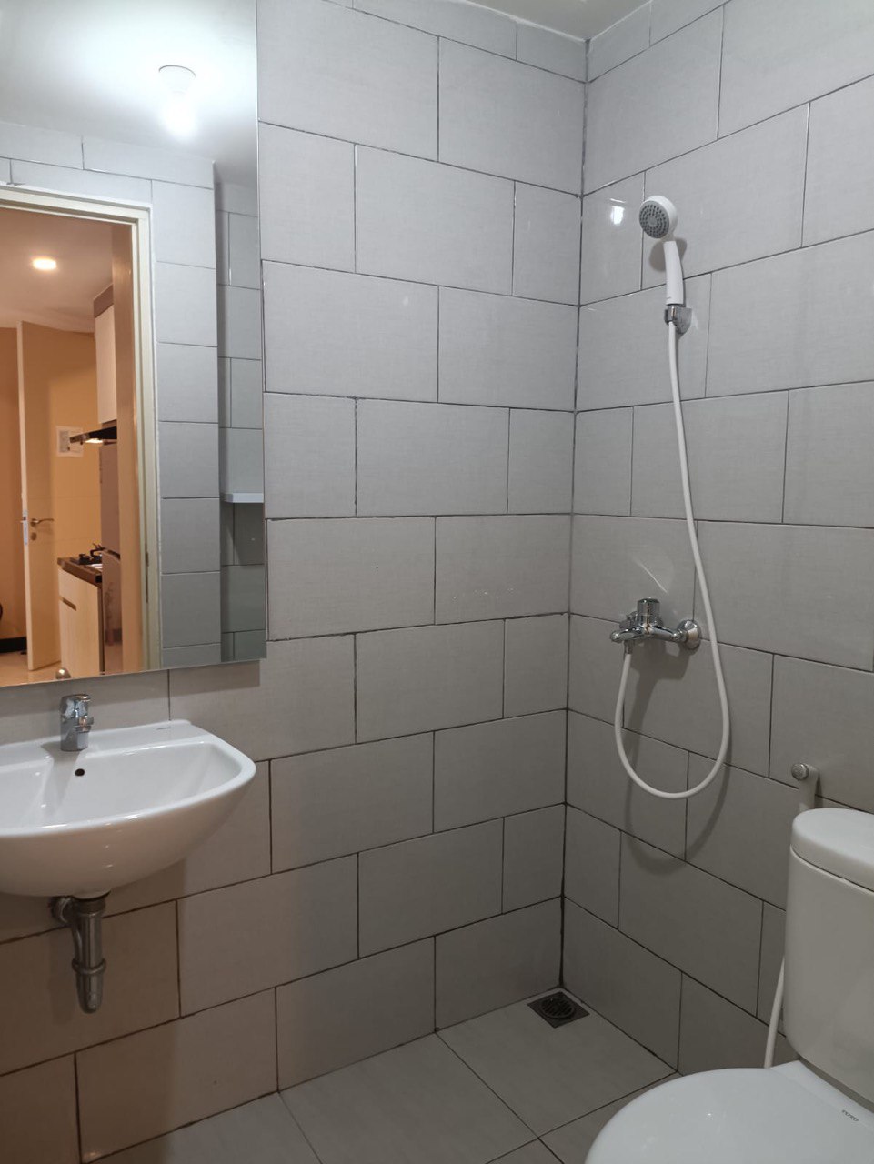 Disewakan Apartemen Amor Siap Huni di Pakuwon City Surabaya Timur - Thumbnail 4