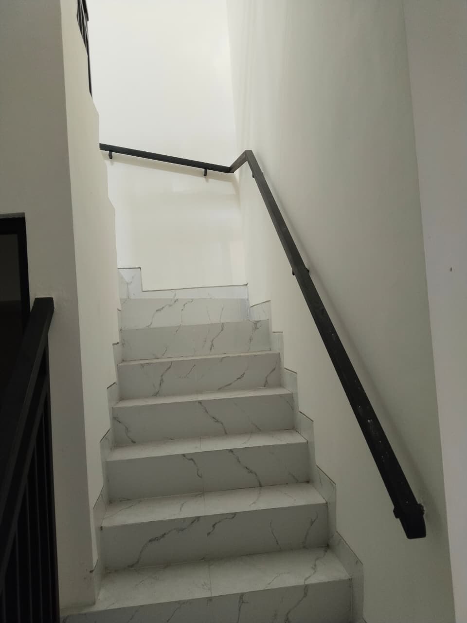 Dijual Rumah Baru di Semolowaru Tengah Surabaya Timur - Thumbnail 3