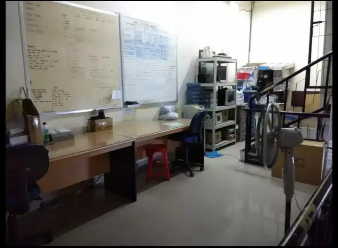 Dijual Ruko Cocok Untuk Kantor di Milenia Klampis Jaya Surabaya Timur - Thumbnail 4