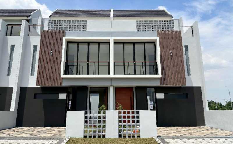 Dijual Rumah Baru Siap Huni Full Furnish di Safira Gold Mansion Sidoarjo - Image 1