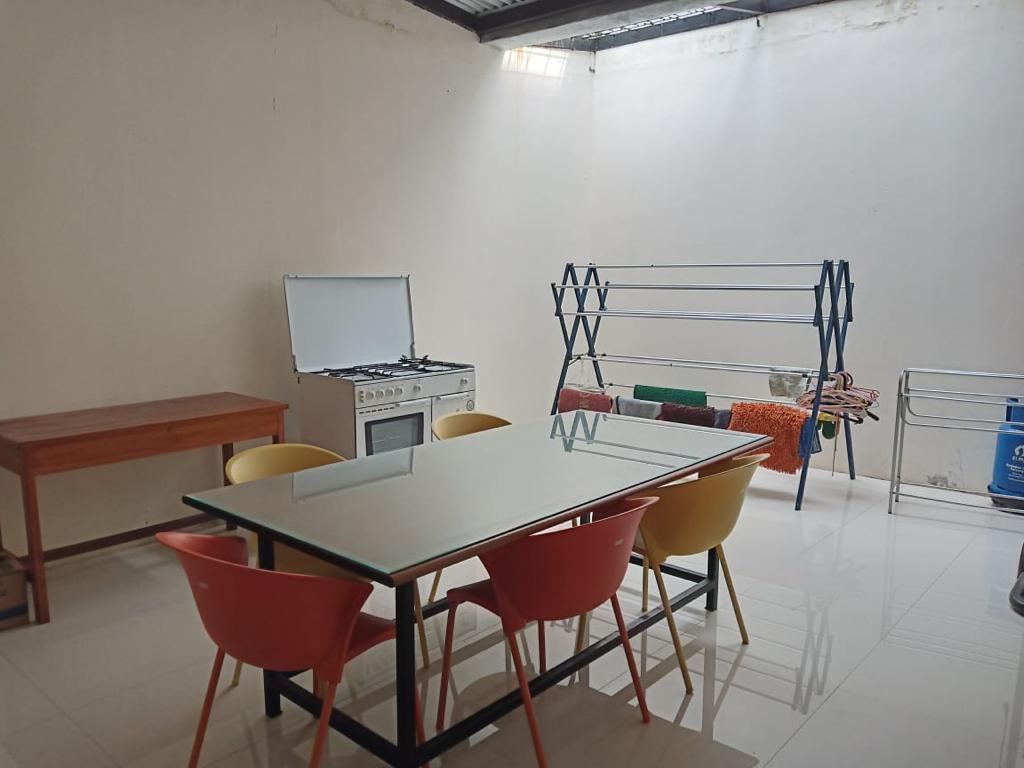 Dijual Rumah 2 Lantai Palma Grandia Minimalis Citraland Utara Surabaya Barat - Image 1