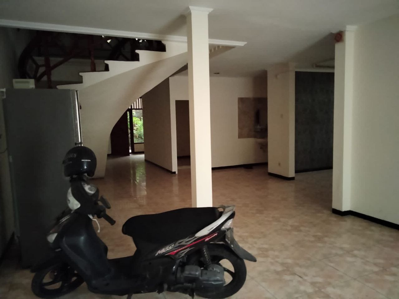 Dijual Rumah Strategis di Gayungsari Surabaya Selatan - Thumbnail 7