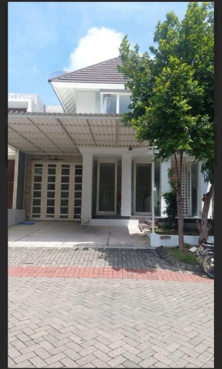 Dijual Rumah Mewah Lokasi Premium di Royal Park Citraland Surabaya Barat - Image 1